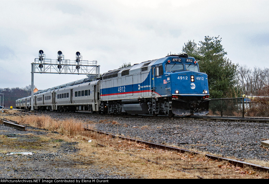 MNCR 4912 on train 47